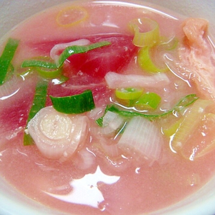 ピンクのお味噌汁